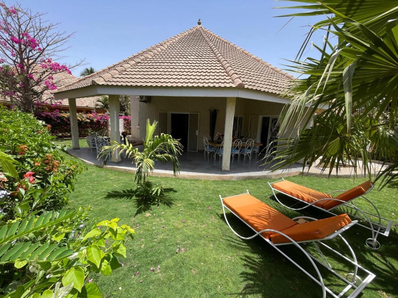 Agence Adjana Resort - Residence Du Port 3 Sali Tapé Eksteriør billede
